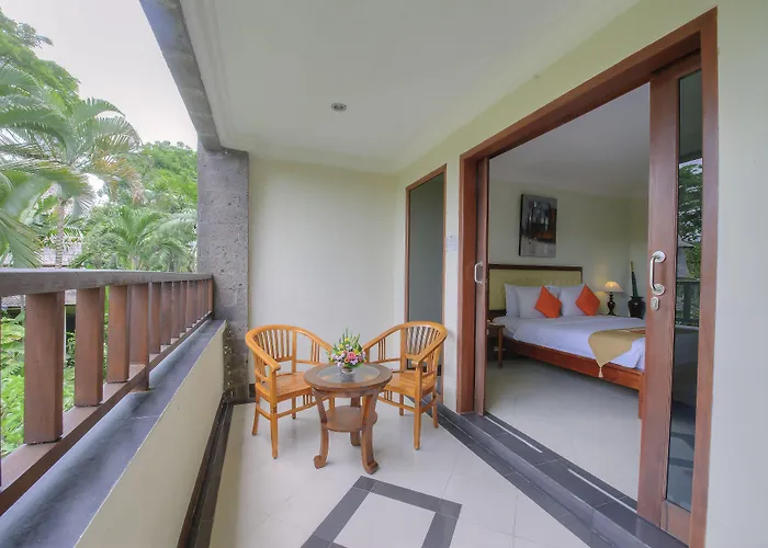 Lumbung Bali Курортный комплекс 4*