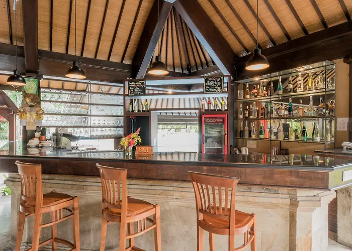 Lumbung Bali Курортный комплекс 4*